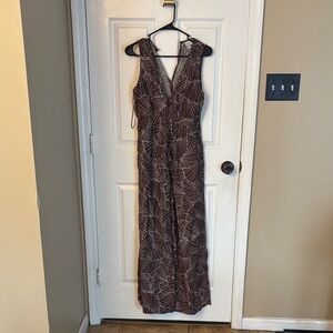 Sleeveless Brown Leaf-Print romper